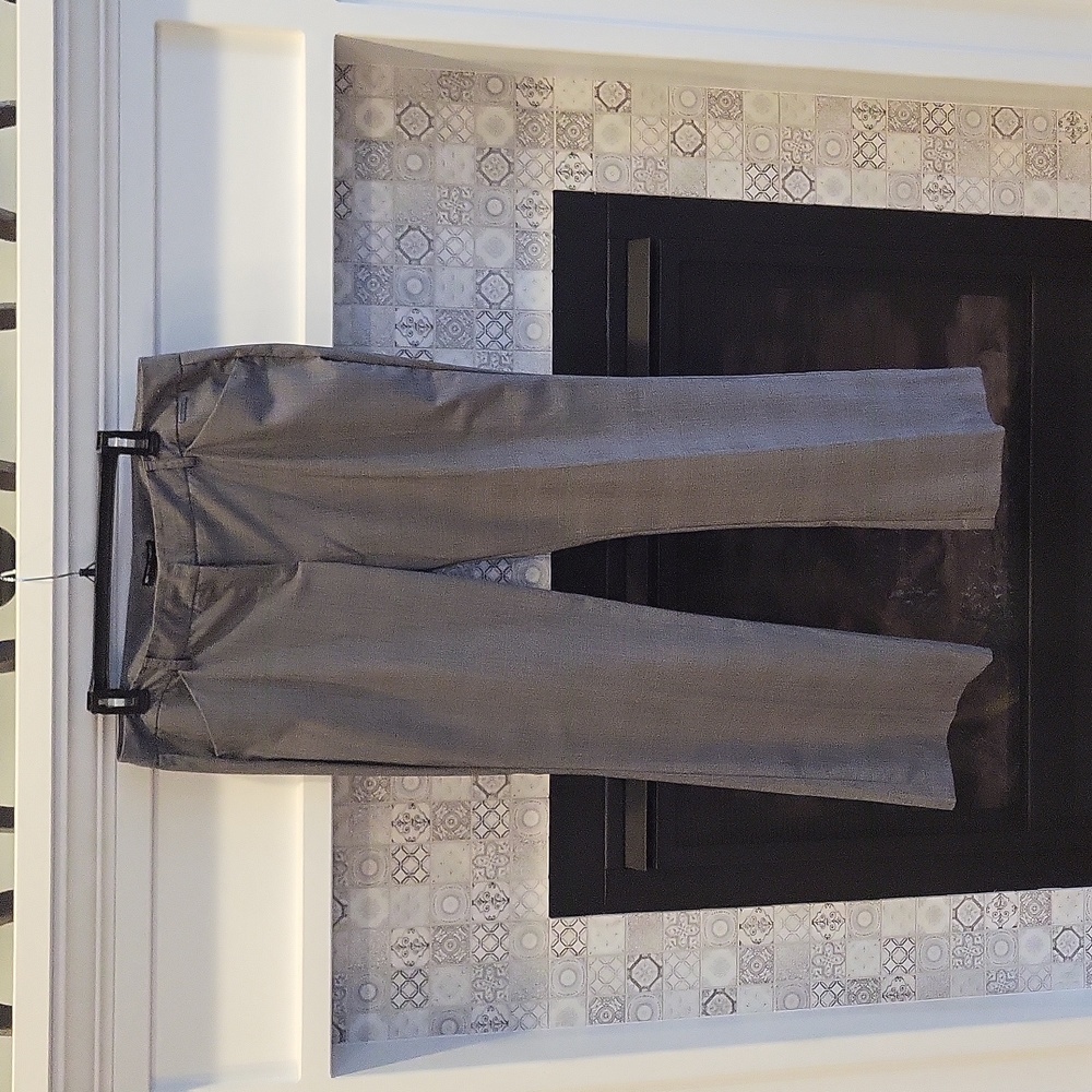 Womens classic plaid business casual slacks by NY&C in gray size 14 petite